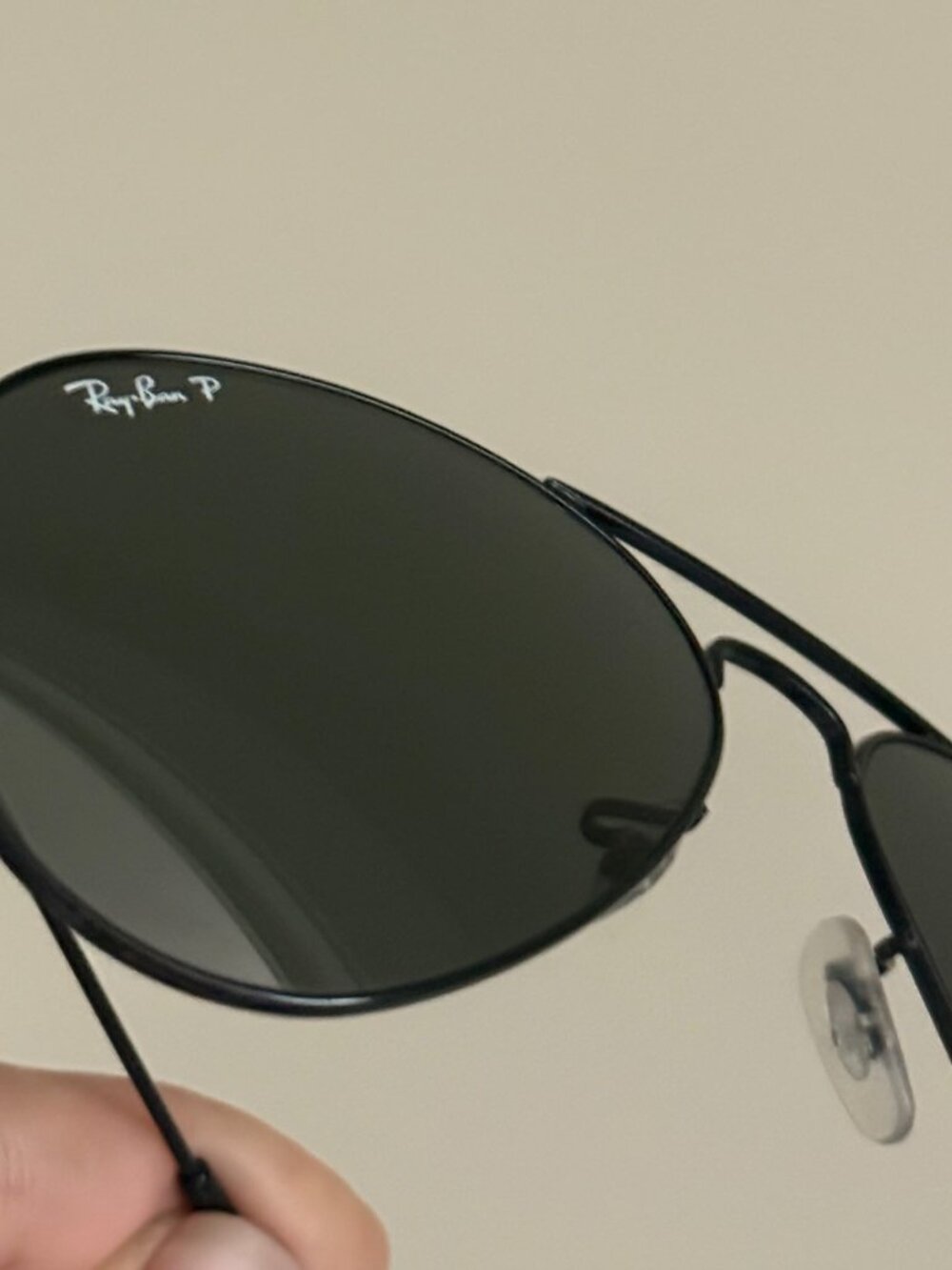 Like New Polarized Ray-Ban Black Aviator Sunglasses With Black Lenses - Picture 9 of 13
